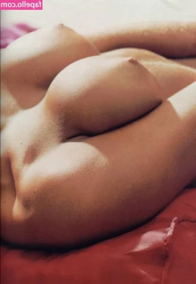 Joana Prado [ joana-prado ] - Bubbles and bums 💥💥