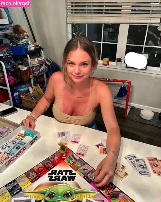 Xxxvanessaxxx - Is it big