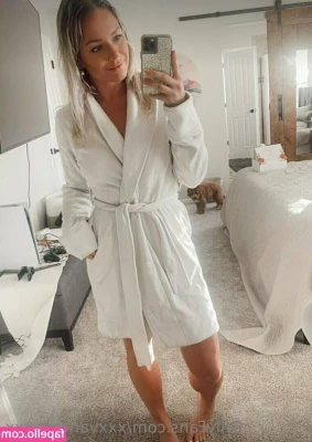 Xxxvanessaxxx - Me amp my bf  riky1992   Subscribe my  nsesagerato   Discount 40