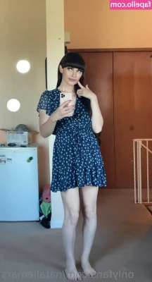 nataliemars - i serve to please men 😇💘