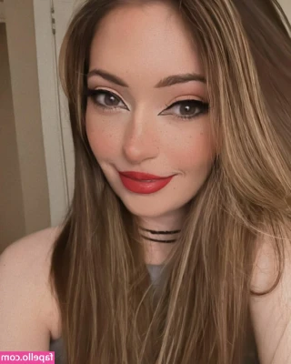 Alli Flanagan [ alli-flanagan ] - Pausing Netflix to tease you 😈