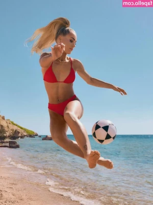 Alisha Lehmann [ alisha-lehmann-3 ] - I just want to say a HUGE thank you to everyone who supports me here 