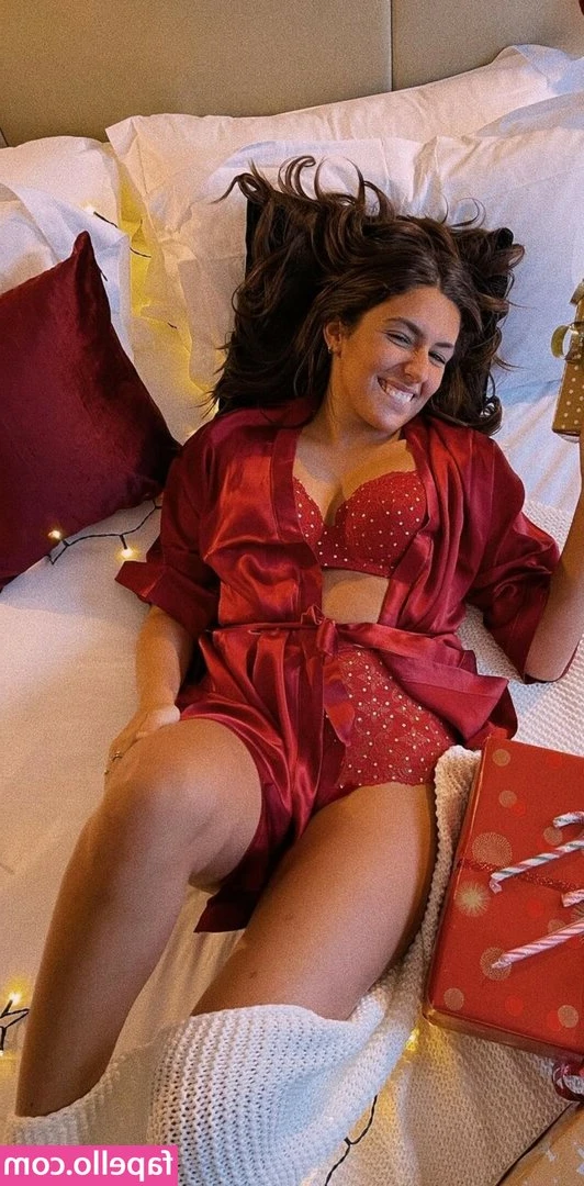 Mayadorable - Shortyyyyyyyyy 😈 You an ass person or a tittie person!?