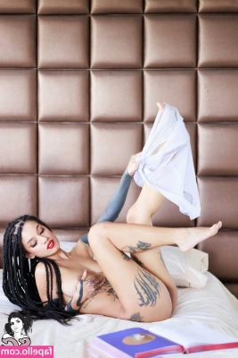 menasaurio_1 [ menasaurio-1 ] - Getting ready to shake this ass 😈