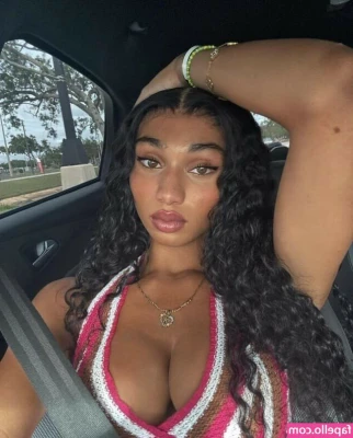 Karlanyrobie - Riding my sex stool 🍆💦