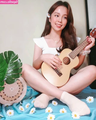 Glenda Wongso [ glenda-wongso ] - Which hole would you prefer?