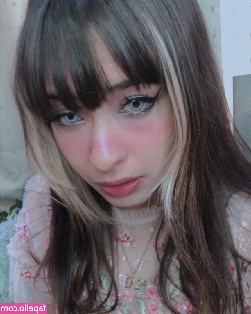 Sarah Bonito [ sarah-bonito ] - kinda wanna go back to this long hair???