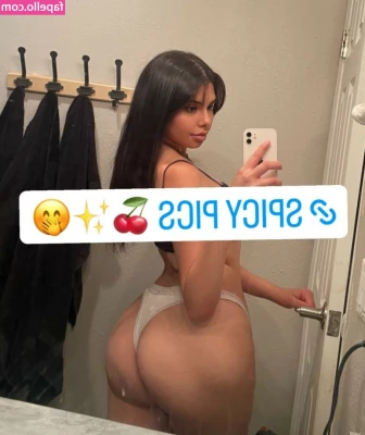 Princesspadmae - fuckkkkkk i can't stop touching my gooner stick lmaoo, like it makes