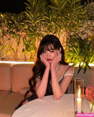 Jang Won-young [ jang-won-young ] - Time for the next pic for butt lovers :D