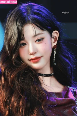 Jang Won-young [ jang-won-young ] - Just a lil vid of me edging 😛
