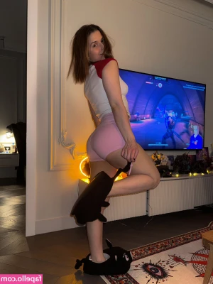 shulyyyyyy - There's nothing quite like a naughty foot job first thing on a Sunday