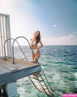 Jade Picon [ jade-picon ] - Special treat   let me know what you think of your Oily girl
