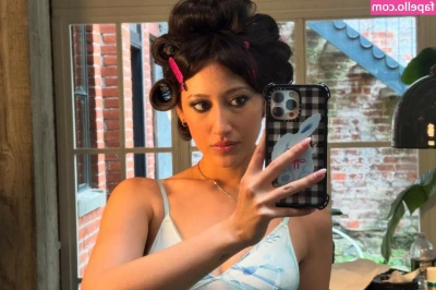 Alex Porat [ alex-porat ] - 2 beach house booty pics