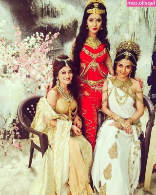 Pooja Sharma [ pooja-sharma ] - Don't trip, chocolate chip 😋 let's have a good day together!!