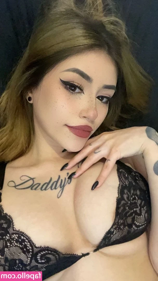 Saturno_Uwur [ saturno-uwur ] - hentai girl 😁🖤😩