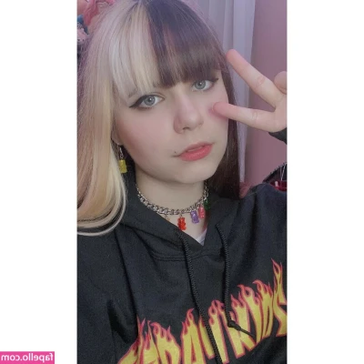 Nyannyancosplay - Be honest, would you smash? 🥺