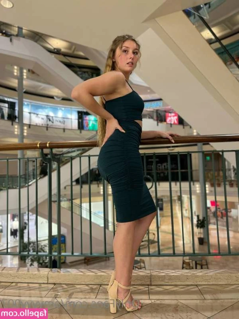 Amyyyy007 [ amyyyy007-1 ] - Would you work out with me?