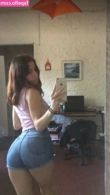 meirellescamii - Where are my ass lovers?! 🍑 New Ass Worship bundle in your inbox!