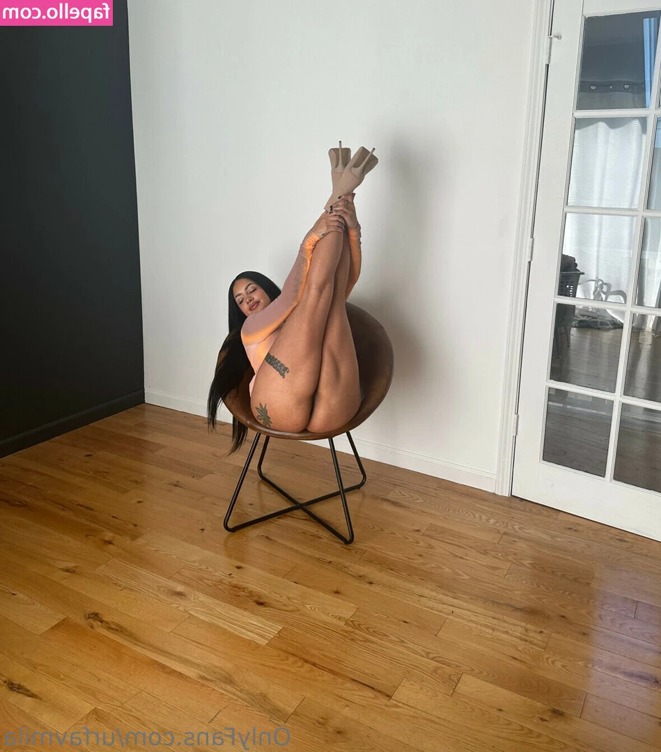 Gaby Contreras [ gaby-contreras ] - Big tits 😉🥰