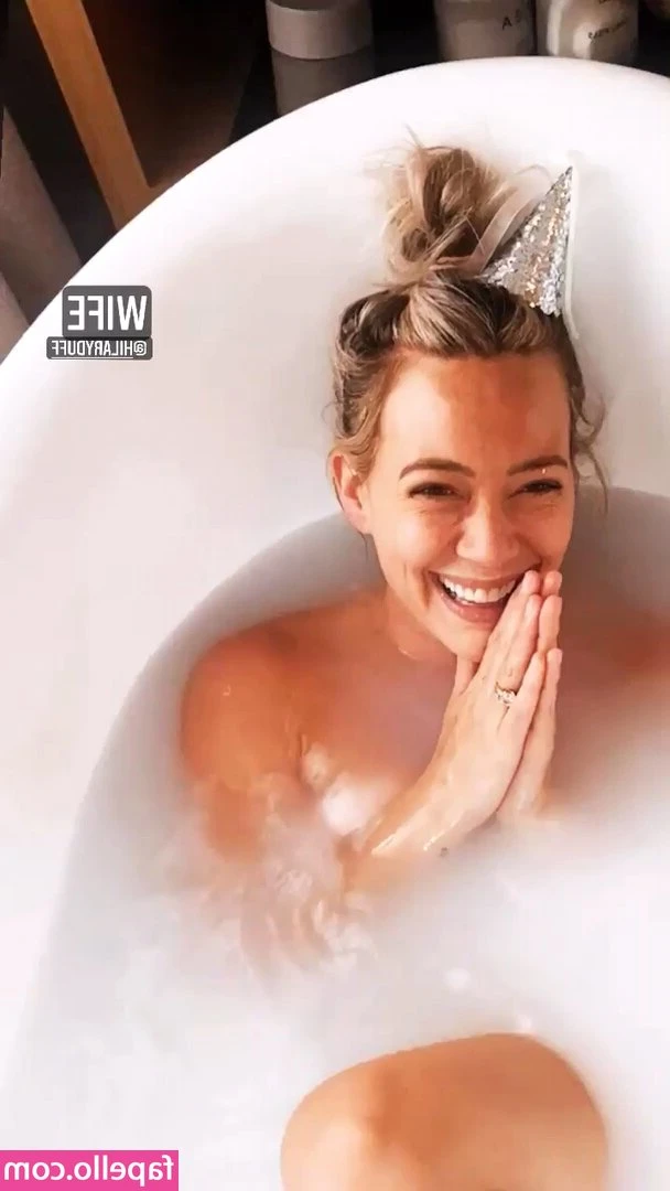 hilaryduff - Let's play peek a boo!