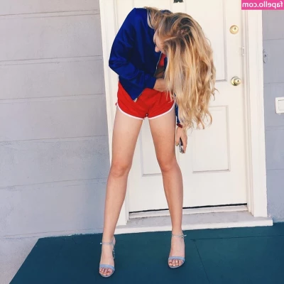 Kathrynton - Humping Myself To Cumming 🤤 💦