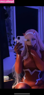 sylvieexo - would u cum all over my face or on my ass? 🤤💦