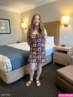 Zoey Zimmer [ zoey-zimmer ] - Goodmorning  Anybody seen my coffee ☕️?   #morning glory 🍆