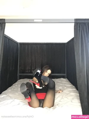 Noelle Easton [ noelle-easton ] - How’s your Tuesday going?