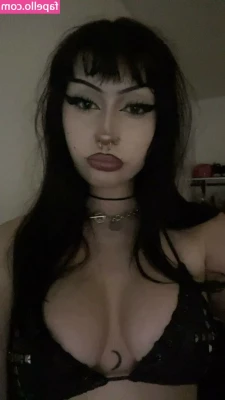 austynmvrie - Someone makes a custom video and disappear.🤬🤬🤬 Who wanna buy