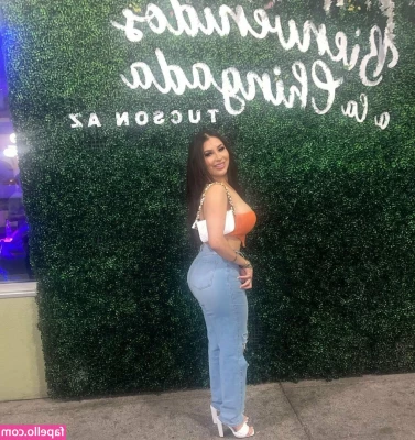 Viridiana Arias [ viridiana-arias ] - Meow