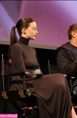 Mikey Madison [ mikey-madison ] - On a dark desert highway, cool wind in my hair....