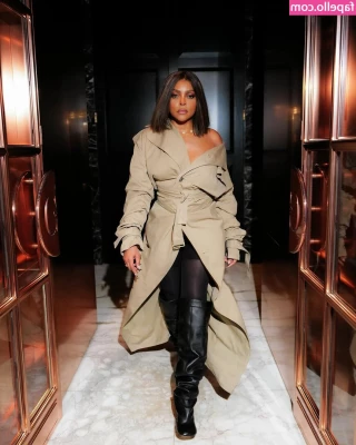 Taraji P. Henson [ taraji-p-henson ] - Tip  40 here to get me a manicure