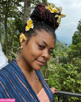 Taraji P. Henson [ taraji-p-henson ] - Spa day