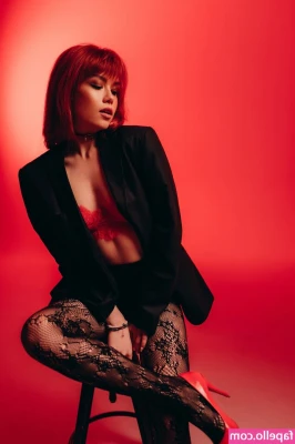 kate_stavinska [ kate-stavinska ] - how do you feel about me in white lingerie?