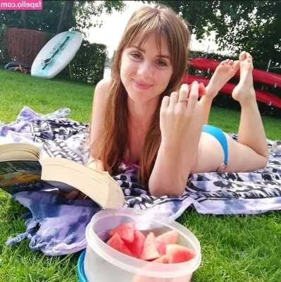 Merona ASMR [ merona-asmr ] - I love to help my friends feel good 😩🥵 @minxx23