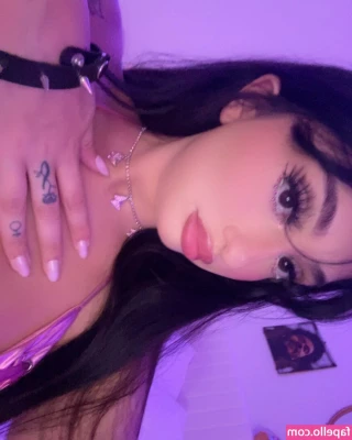 Isabellatwood [ isabellatwood-2 ] - Fav new pic 😍🍕