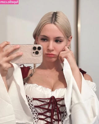 Jane Wild [ jane-wild ] - Wouldn t you love this ass in your face