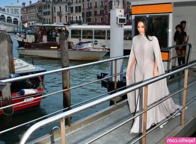 Kim Kardashian [ kim-kardashian-1 ] - I will never forget from where i started🏃‍♂️ Calisthenics