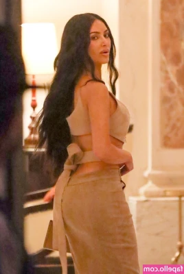 Kim Kardashian [ kim-kardashian-1 ] - 📹 [Solo] DP JACUZZI SQUIRT!!! 💖 cum to this amazing video I