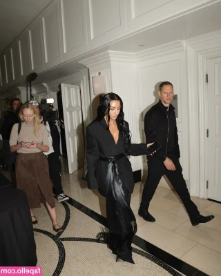 Kim Kardashian [ kim-kardashian-1 ] - The VIXEN 💜