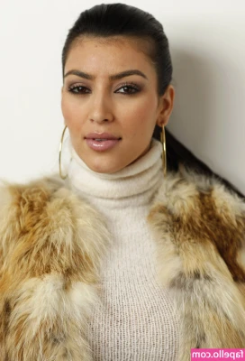 Kim Kardashian [ kim-kardashian-1 ] - If you want access to Snap👻 for this month, tip this post! ❤️