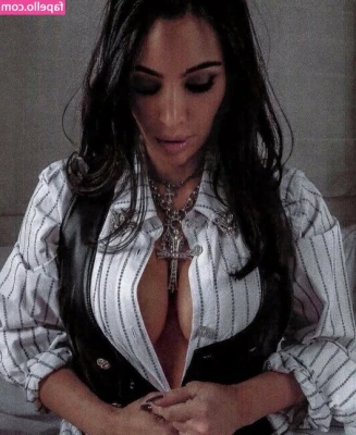 Kim Kardashian [ kim-kardashian-1 ] - Glad to be home, gonna drop a new clip soon