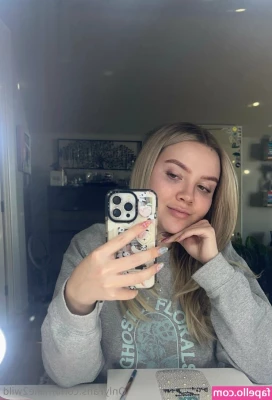 millie2wild [ millie2wild-1 ] - WHICH SET DO YOU WANNA SEE FIRST HERE ON MY OF
