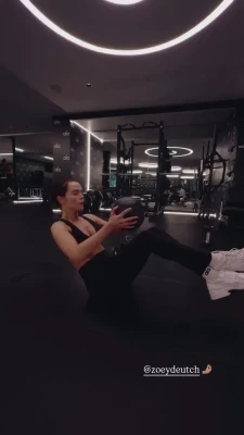 Zoey Deutch [ zoey-deutch-1 ] - Sneak peak 😇😏