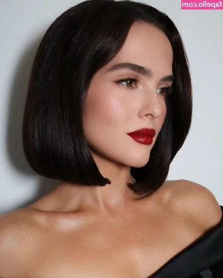 Zoey Deutch [ zoey-deutch-1 ] - Tell me why I just figured out how to send videos to y’all at a