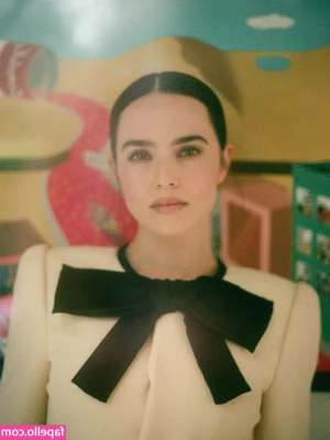 Zoey Deutch [ zoey-deutch-1 ] - Make sure you follow my girlfriend @fiteen18