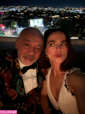 Zoey Deutch [ zoey-deutch-1 ] - Making you do a double take🥵💋