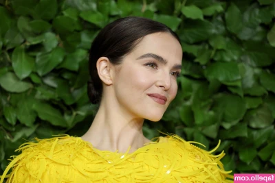 Zoey Deutch [ zoey-deutch-1 ] - Part 2/2 We recorded the photo shooting 📸 Having sex in a