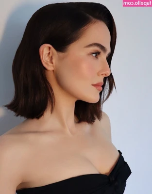 Zoey Deutch [ zoey-deutch-1 ] - ight ! yall lucky biches ! dropping bare nips from 500 to 150 . DM me