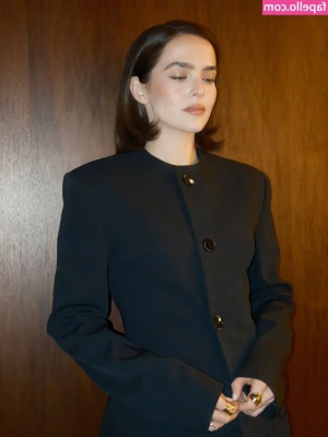 Zoey Deutch [ zoey-deutch-1 ] - https://onlyfans.com/219081144/jencobriza